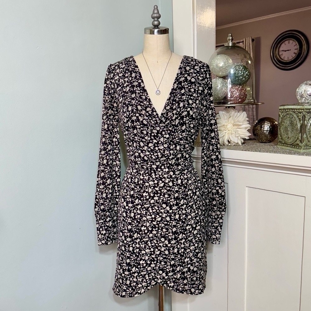 Lulus Fall Into You Black Floral Print Long Sleeve Wrap Dress Medium - Picture 3 of 14